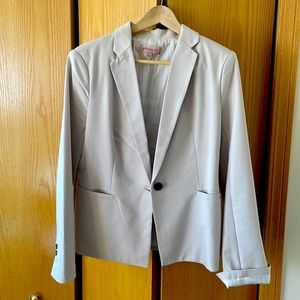 Women’s Cream Blazer